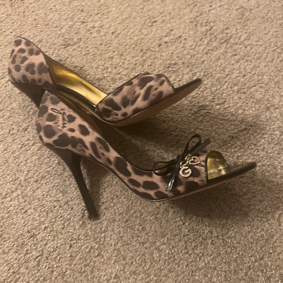 Leopard Print matte heels by Guess - Picture 1 of 4